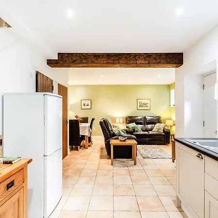 Holiday home Riding - Uk37449